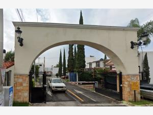 Departamento en remate en Geovillas Los Olivos, San Pedro Tlaquepaque, Jalisco