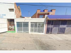 Casa en venta en Rincón de Romos Centro, Rincón de Romos, Aguascalientes
