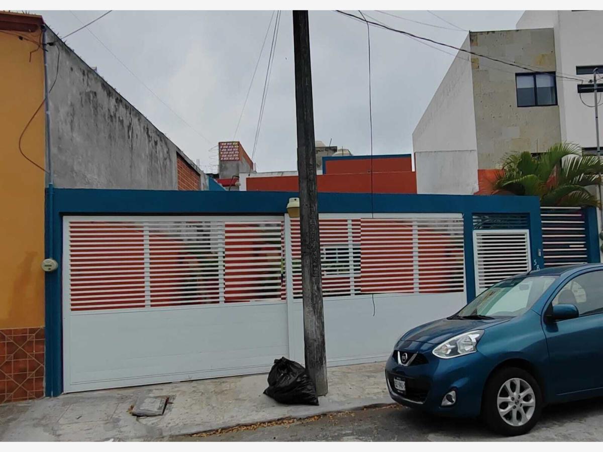 Casa en venta en Graciano Sánchez Romo, Boca del Río — foto 1 de 12