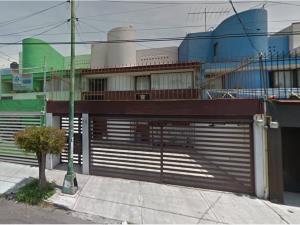 Casa en venta en Prado Coapa 2A Sección, Tlalpan — foto 3 de 6