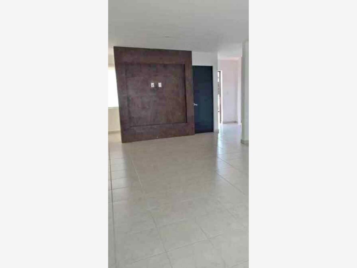 Casa en venta en Residencial Puerta de Piedra, Celaya — foto 1 de 7