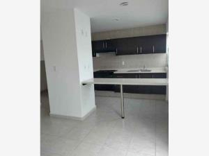 Casa en venta en Residencial Puerta de Piedra, Celaya — foto 2 de 7