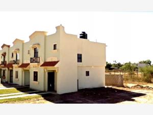 Casa en Misión Santa María, Navojoa, Sonora