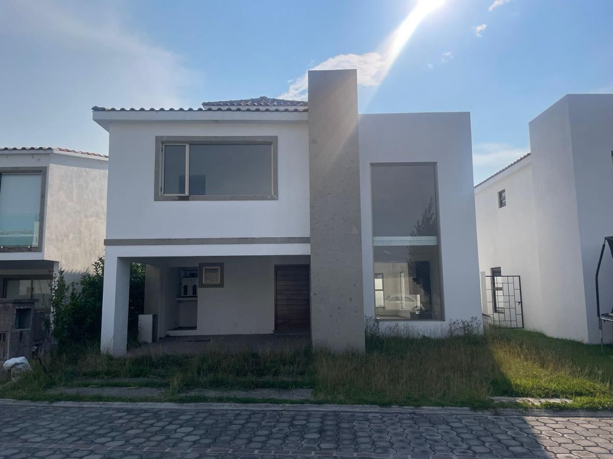Casa en venta en Condado del Valle, Metepec — foto 1 de 24