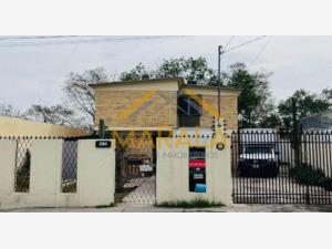 Casa en venta en Burocratas del Estado, Monterrey, Nuevo León