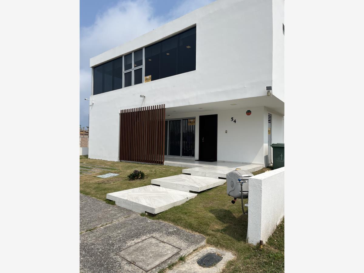 Casa en venta en Residencial Playa Dorada, Alvarado — foto 1 de 32