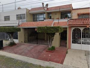 Casa en Arcos de Guadalupe, Zapopan, Jalisco