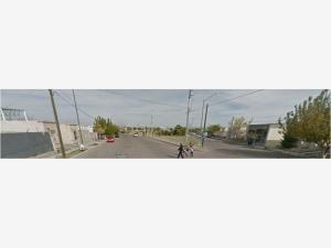 Casa en remate en San Carlos, Delicias, Chihuahua