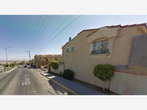 Casa en venta en Villa Residencial Santa Fe 3ra. Sección, Tijuana — foto 2 de 17