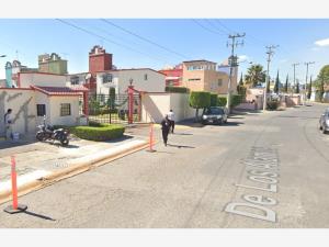 Casa en venta en Jardines de San Miguel, Cuautitlán Izcalli — foto 2 de 17