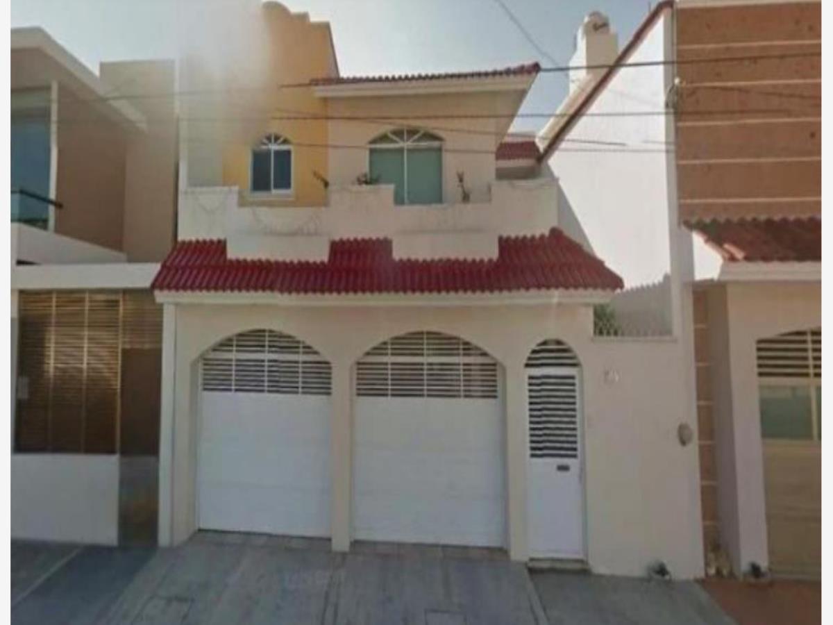 Casa en venta en Jardines de Mocambo, Boca del Río — foto 1 de 8