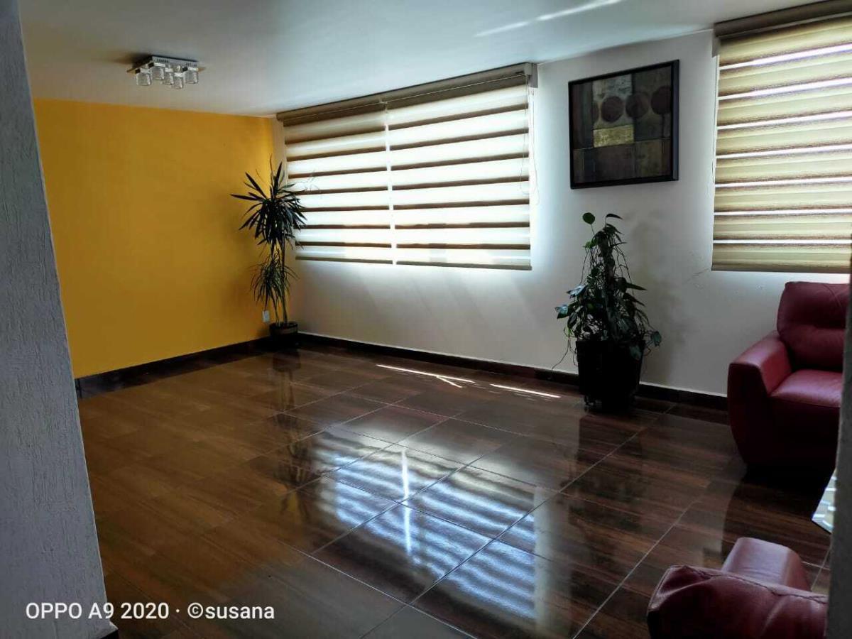 Casa en venta en Ciudad Satelite, Naucalpan de Juárez — foto 1 de 37