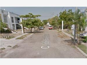 Departamento en remate en Jardines del Sol, Bahía de Banderas, Nayarit