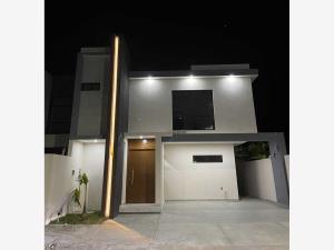 Casa en venta en Lomas de la Rioja, Alvarado — foto 2 de 27