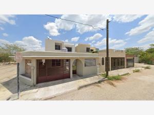 Casa en venta en Girasoles de Opichen, Mérida — foto 2 de 14