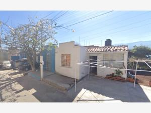 Casa en venta en Hacienda los Eucaliptos, Tlajomulco de Zúñiga — foto 2 de 9