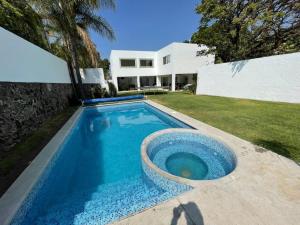 Casa en Lomas de Atzingo, Cuernavaca, Morelos