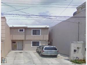 Casa en remate en Riberas del Contry, Guadalupe, Nuevo León