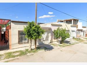 Casa en venta en Villas Universidad, Torreón — foto 3 de 5