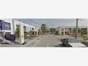 Departamento en remate en Jardines del Sol, Bahía de Banderas, Nayarit