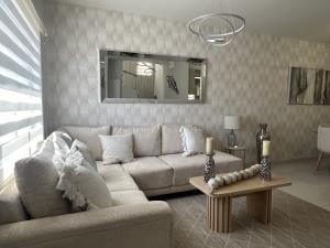 Casa en venta en Valle de los Almendros, Torreón — foto 2 de 23