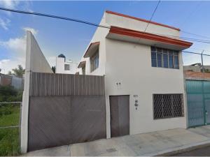 Casa en Unidad Satélite Magisterial, Puebla, Puebla