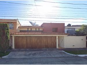 Casa en Vallarta La Patria, Zapopan, Jalisco