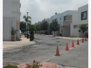 Casa en venta en Cumbres Le Fontaine, Monterrey — foto 2 de 5