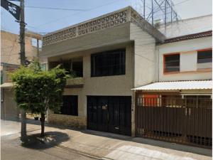 Casa en Obrero Popular, Azcapotzalco, Ciudad de México