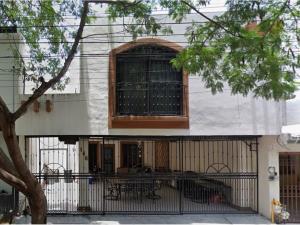Casa en venta en Valle del Contry, Guadalupe — foto 2 de 9
