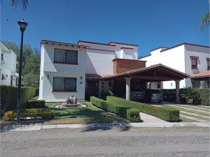 Casa en venta en Balvanera Polo y Country Club, Corregidora — foto 2 de 67