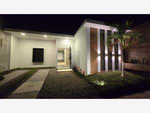 Casa en venta en Los Laureles, Oluta, Veracruz de Ignacio de la Llave