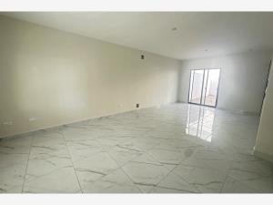 Casa en venta en Lomas de Lourdes, Saltillo — foto 2 de 15