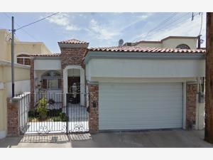 Casa en venta en Calafia, Mexicali — foto 2 de 9