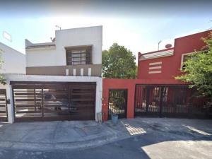 Casa en venta en Cumbres Madeira, Monterrey — foto 3 de 6
