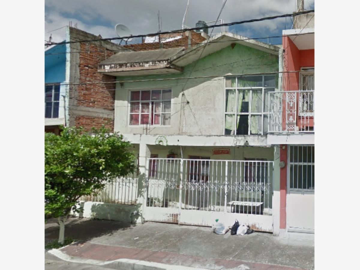 Casa en venta en La Carmona, León — foto 1 de 8