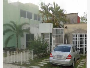 Casa en venta en Mision del Carmen, Playa del Carmen — foto 2 de 5