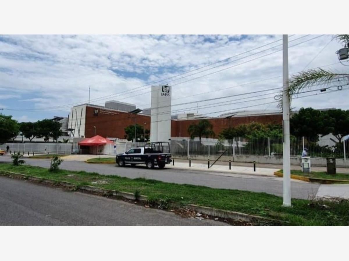 Local en venta en El Haya, Villa de Álvarez — foto 1 de 17