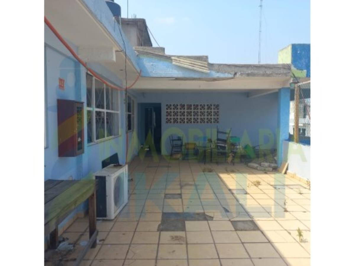 Edificio en renta en Obrera, Poza Rica de Hidalgo — foto 1 de 10