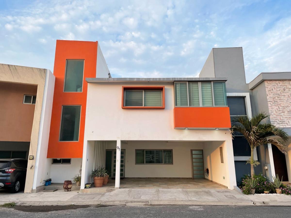 Casa en venta en Lomas del Sol, Alvarado — foto 1 de 9