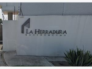 Casa en venta en Coaxustenco, Metepec — foto 2 de 13
