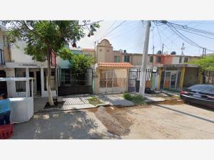 Casa en venta en Pedregal del Valle, Torreón — foto 3 de 11