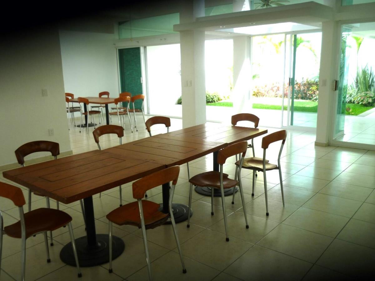 Casa en venta en San Jerónimo, Cuernavaca — foto 1 de 39