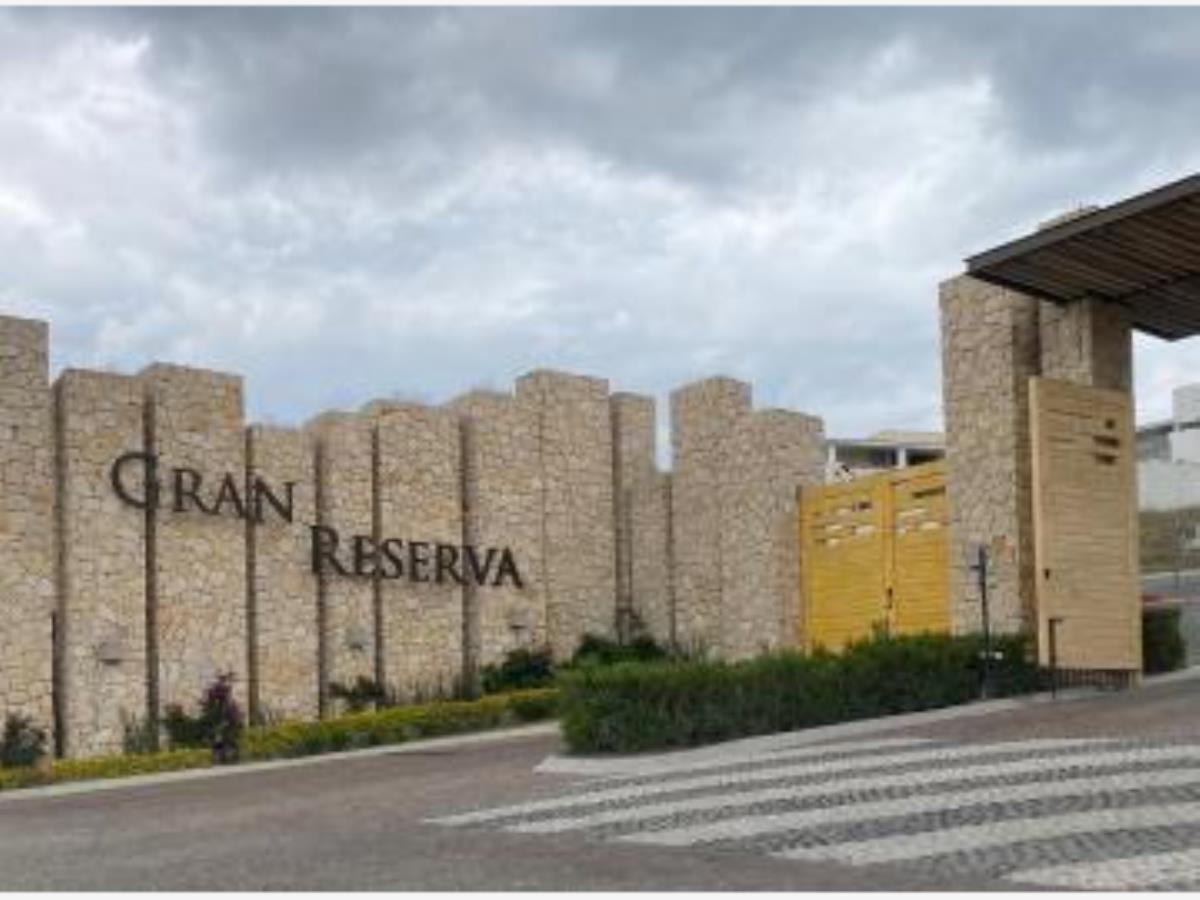 Terreno en venta en Lomas de Angelópolis, San Andrés Cholula — foto 1 de 12