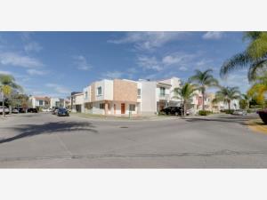 Casa en venta en Valle Esmeralda, Zapopan — foto 3 de 7
