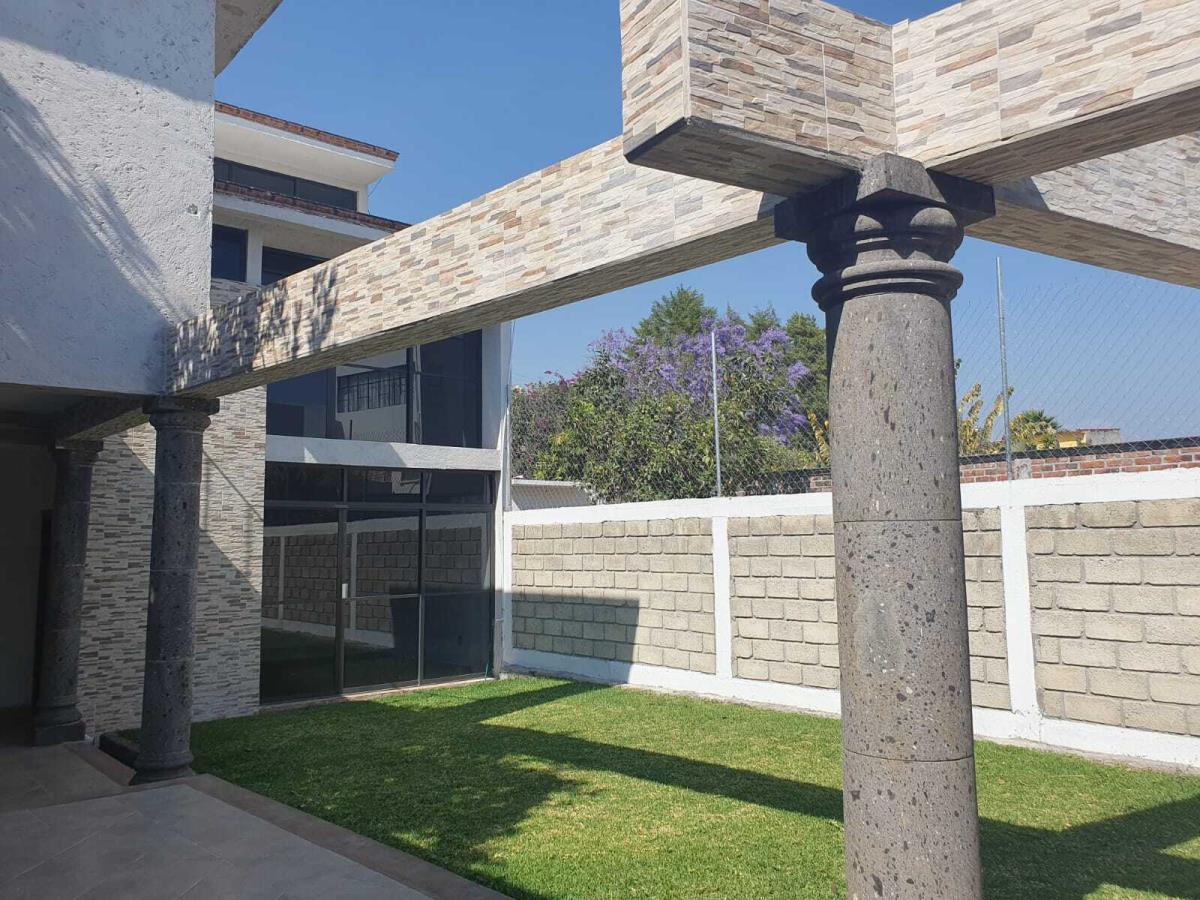 Casa en venta en Insurgentes, Cuernavaca — foto 1 de 28