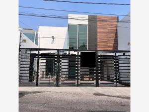 Casa en Boulevares, Naucalpan de Juárez, México