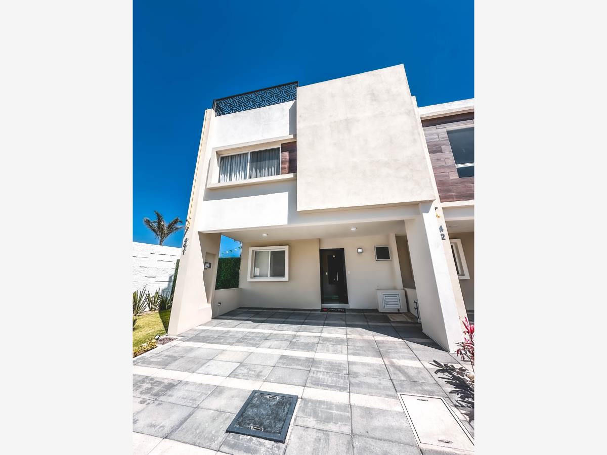 Casa en venta en Santa Maria Malacatepec, Ocoyucan — foto 1 de 32