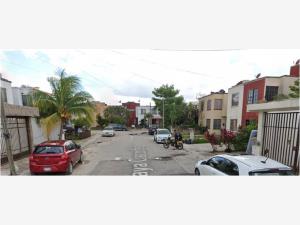 Casa en venta en Fraccionamiento Galaxia Altamar, Benito Juárez — foto 2 de 4