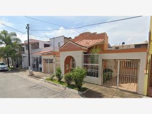 Casa en venta en Jardines del Country, Guadalajara — foto 2 de 13